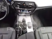 2023 BMW 530