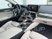2023 BMW 530