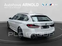 2023 BMW 530