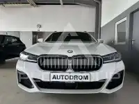 2023 BMW 530