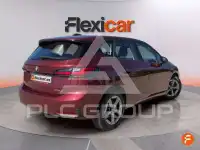 2023 BMW 218