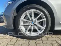 2023 BMW 320