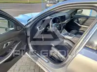 2023 BMW 320