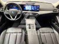 2023 BMW 320