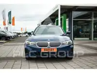2023 BMW 320