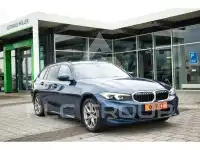 2023 BMW 320