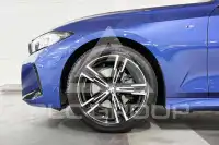 2023 BMW 320