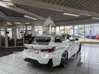 2023 BMW 330