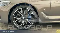 2023 BMW 540