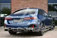 2023 BMW 550