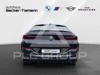2023 BMW X6