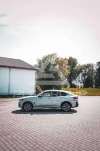 2023 BMW X4