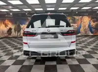 2023 BMW X7