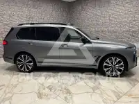 2023 BMW X7