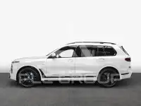 2023 BMW X7