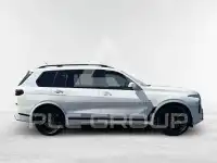 2023 BMW X7