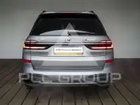 2023 BMW X7