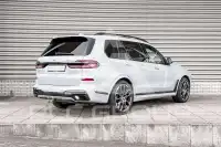 2023 BMW X7