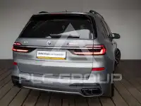 2023 BMW X7