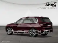 2023 BMW X7
