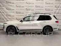 2023 BMW X7