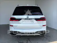 2023 BMW X7