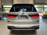 2023 BMW X7