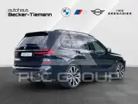 2023 BMW X7