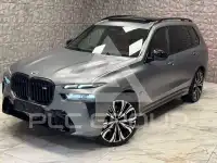 2023 BMW X7