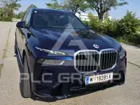 2023 BMW X7