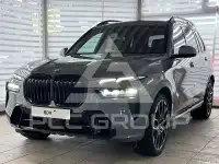 2023 BMW X7