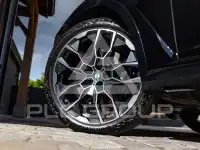 2023 BMW X7