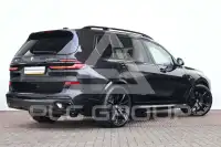 2023 BMW X7