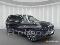 2023 BMW X7