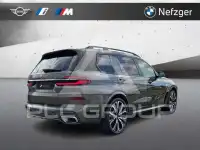 2023 BMW X7