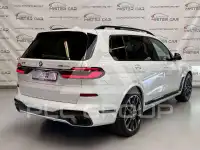 2023 BMW X7