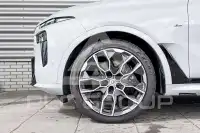 2023 BMW X7