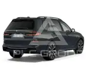 2023 BMW X7