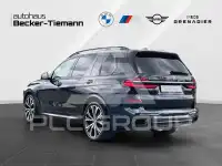 2023 BMW X7