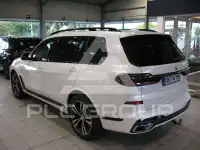 2023 BMW X7