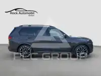 2023 BMW X7