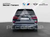 2023 BMW X7