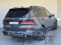 2023 BMW X7