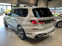 2023 BMW X7