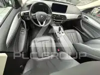 2023 BMW 520