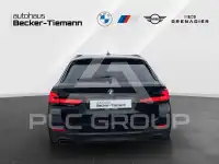 2023 BMW 520