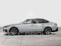 2023 BMW 520