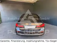 2023 BMW 520