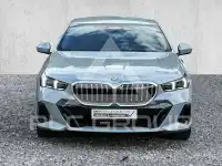2023 BMW 520