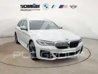 2023 BMW 520